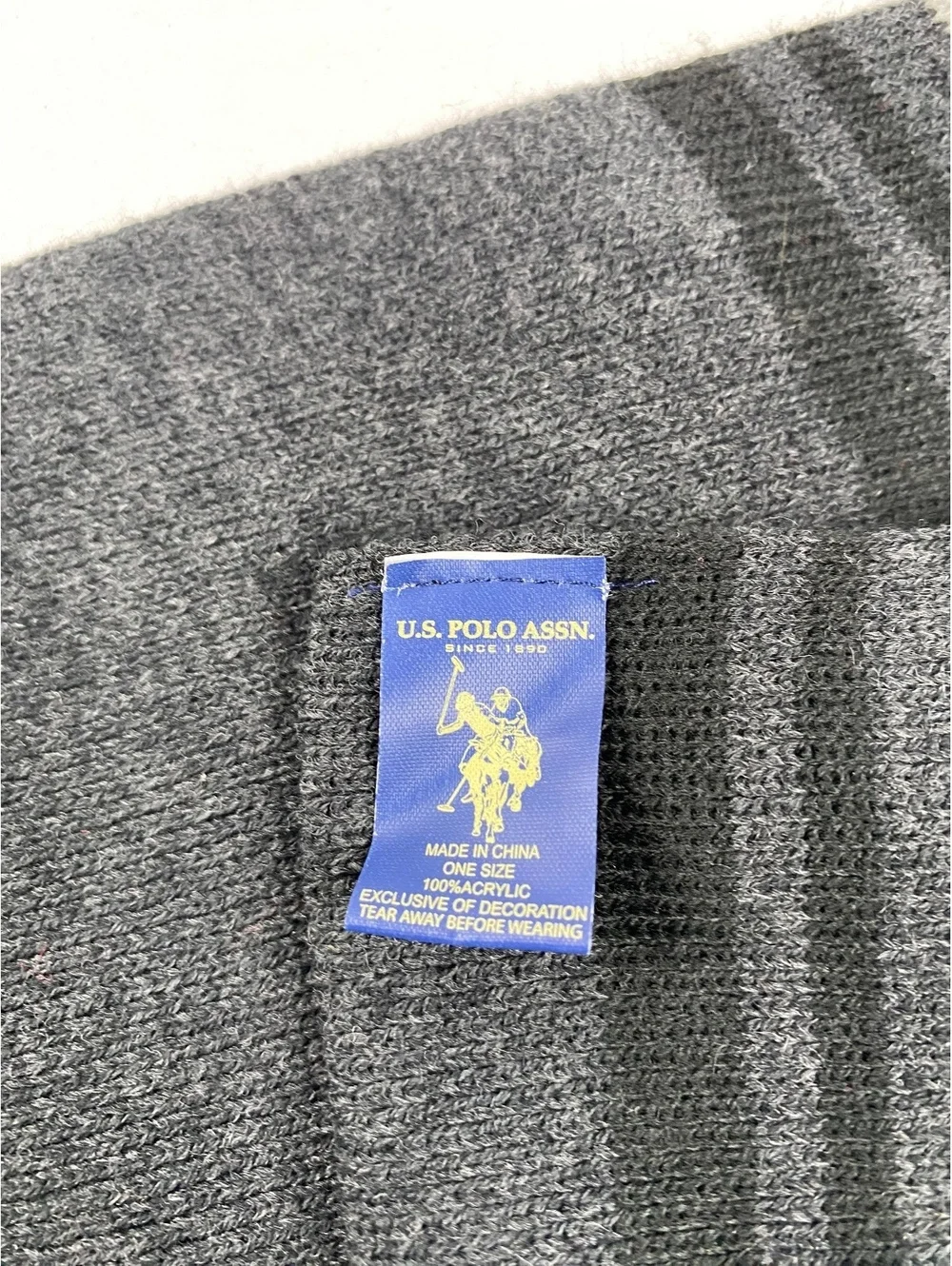 U.S. Polo Assn. Men's One Size Gray Knit Scarf 100% Acrylic